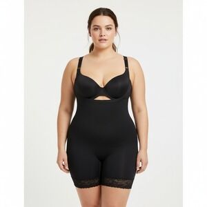Rago Shapewear Bodysuit Womens Size 4X Black Tummy Control Lace Trimmed‎ Stretch